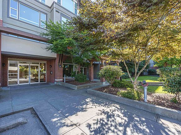 4th image of 33539 Holland Ave #220