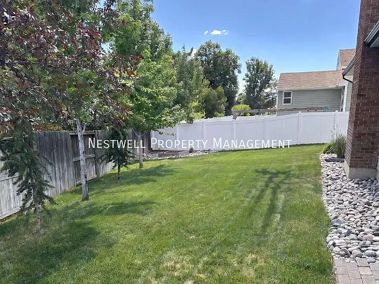 1236 E Cedar Ridge Rd — Photo 62