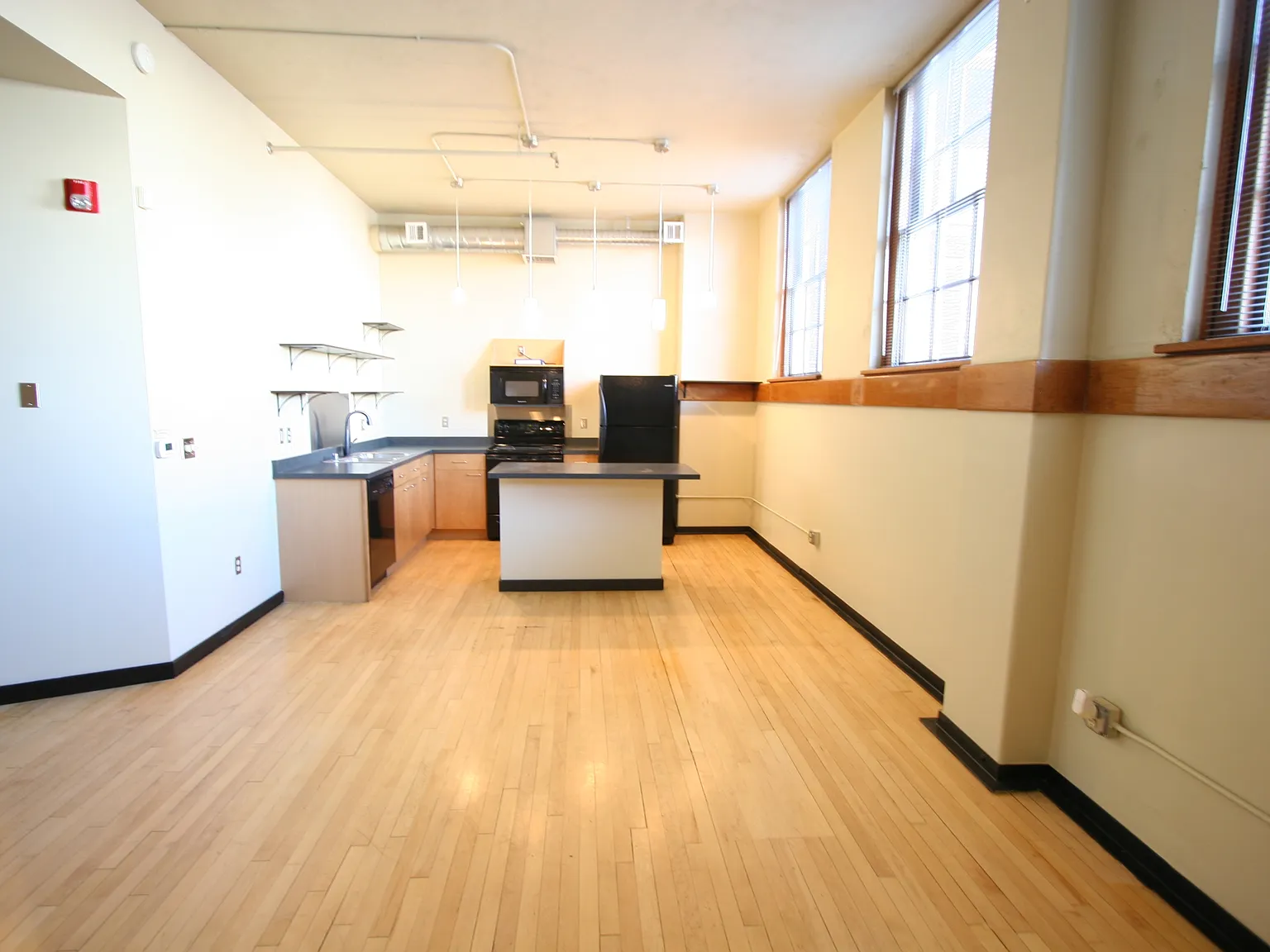 300 Tijeras Ave NE — Photo 3