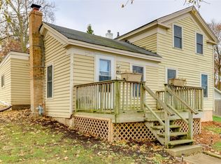 121 S 4th St, Saint Charles, IL 60174