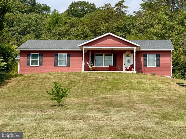 797 Weavers Creek Ln, Needmore, PA 17238