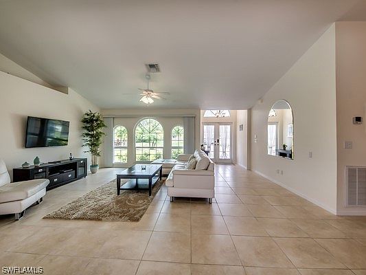 5th image of 4214 SW 14th Ave