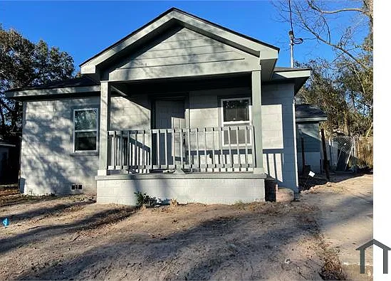 3 bed, 1083 sqft, $2,235 — Photo 2