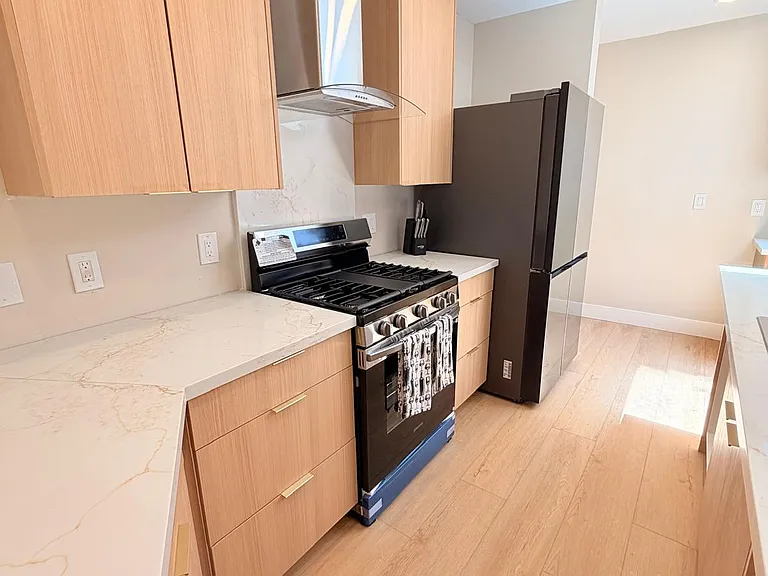 1565 Nautilus St #A — Photo 17