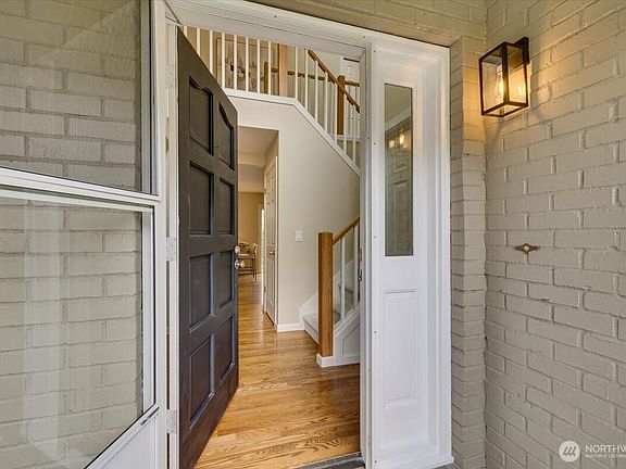 3rd image of 6041 118th Avenue SE