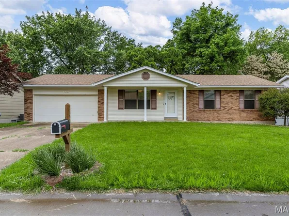 124 Del Oro Dr, Saint Peters, MO 63376