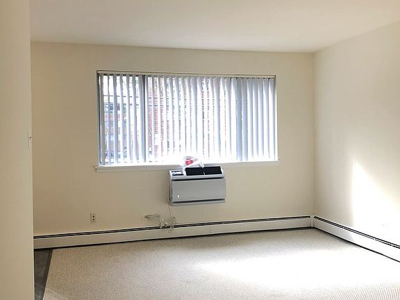 5th image of 5958 N Kenmore Ave APT 208