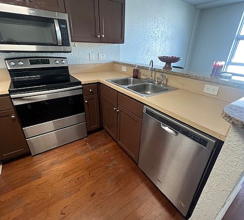 3rd image of 151 E Washington St Unit 505