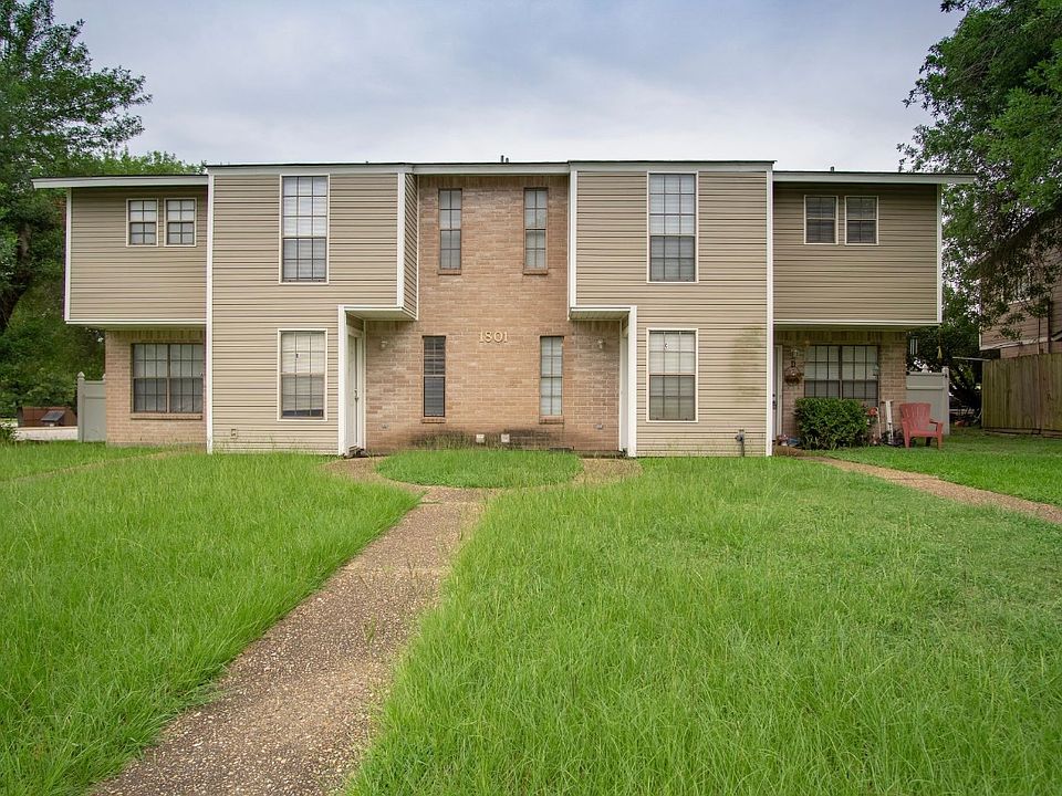 1st image of 1801 Woodsman Dr APT B
