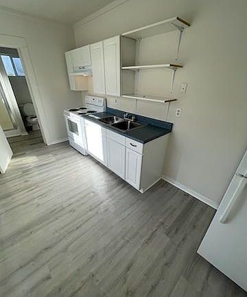 4th image of 2318 Wetmore Ave APT 4