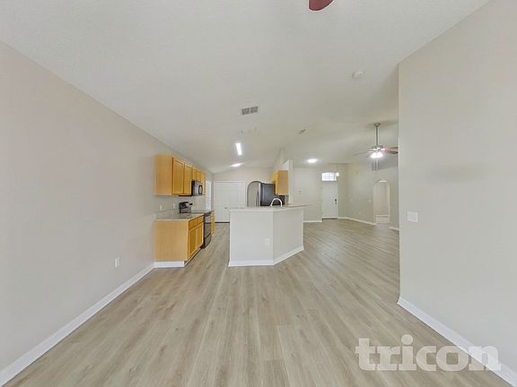 5th image of 2718 Port Ct