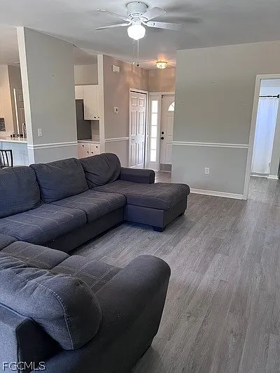 1107 Enrique St E — Photo 9