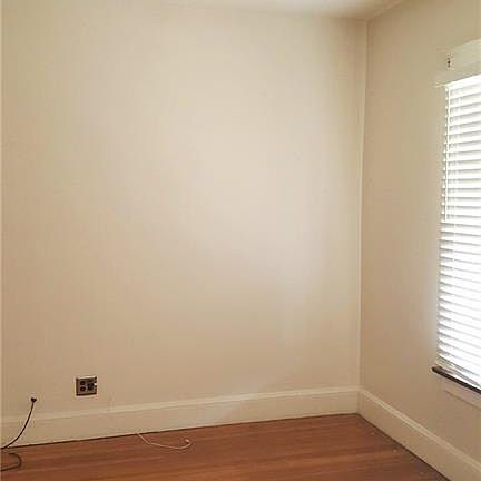 4th image of 115 E Oakland St