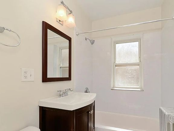 4th image of 5454 N Campbell Ave #2W