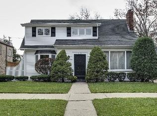 1106 Mulford St, Evanston, IL 60202