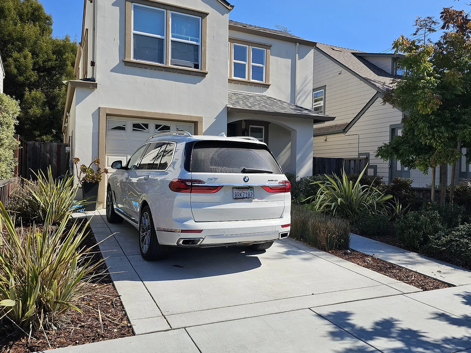 4 bed, 2.5 bath, $4,900 — Photo 2