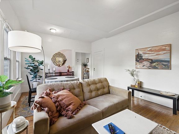 2nd image of 6024 Chabot Rd APT 2