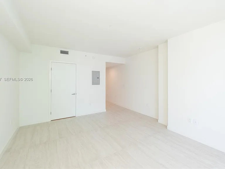 77 SE 5th St #4004 — Photo 5