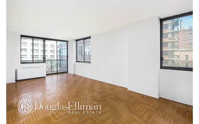 Rented by Douglas Elliman | media 16