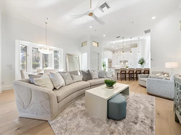 3624 Belair LN #13, NAPLES, FL 34103