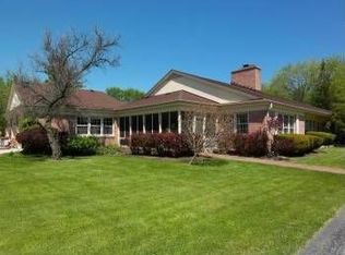 4156 N Brown Cir, Gurnee, IL 60031