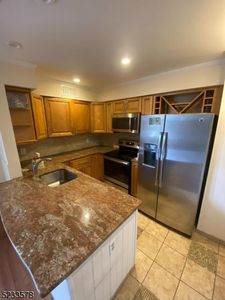 26 Red Oak Ter, Oak Ridge, NJ, 07438