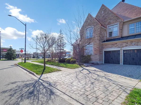 3585 Stonecutter Cres, Mississauga, ON L5M 7N6