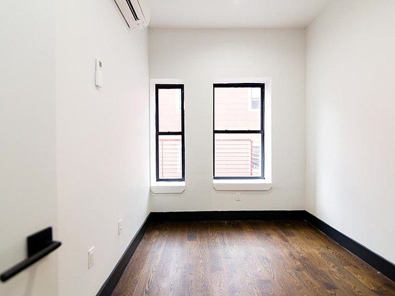 3rd image of 205 Johnson Ave #2LLOON