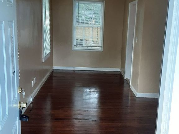 2nd image of 1630 E 13th St