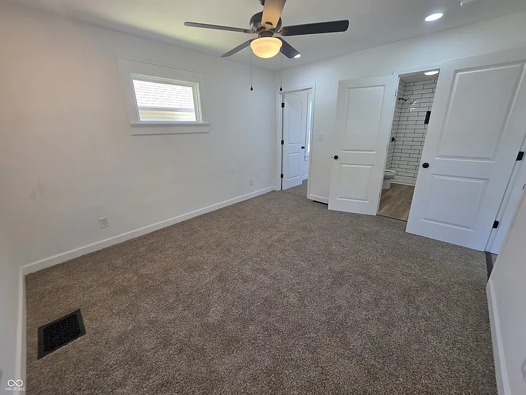 2137 Napoleon St — Photo 8