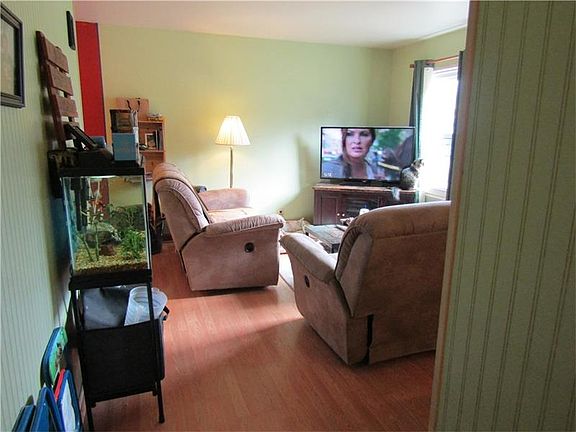 4th image of 536 Fairfield Dr