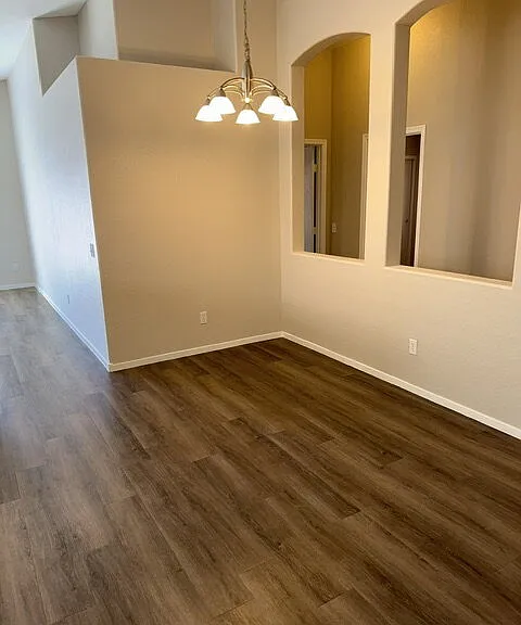 8056 Sweet Clover Ct — Photo 10