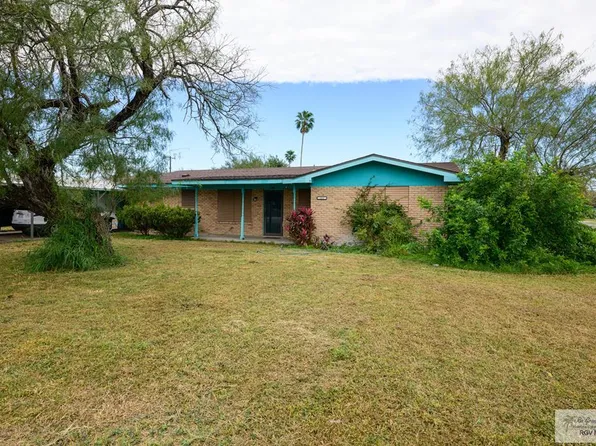 311 Templeton Ave, Combes, TX 78535