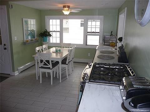 4th image of 8 Eld St #1