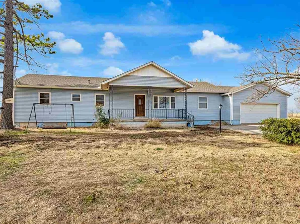 322 S Hilltop Rd, Apache, OK 73006