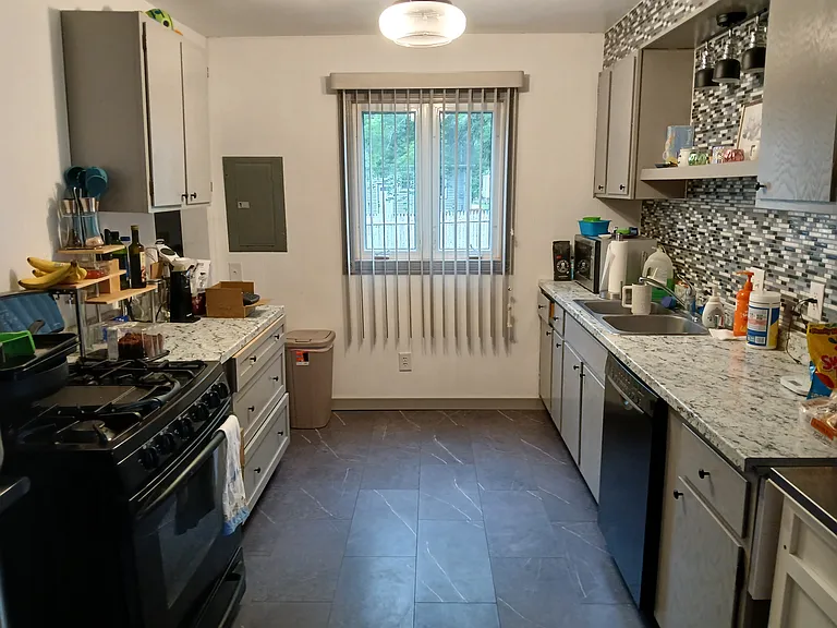 2821 Coolidge St — Photo 2
