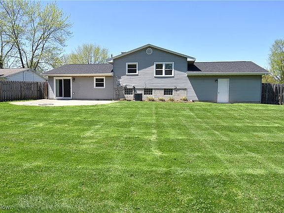 2nd image of 429 Wendemere Dr