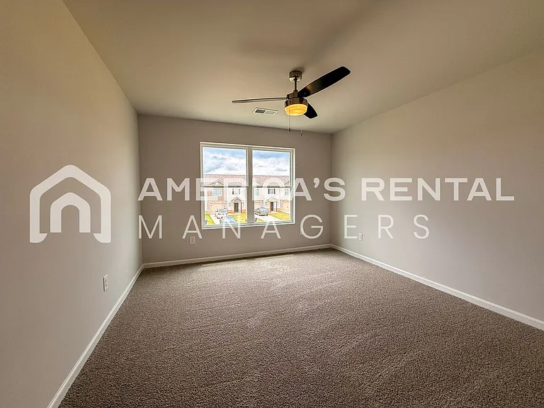 105 River Grass Dr — Photo 18