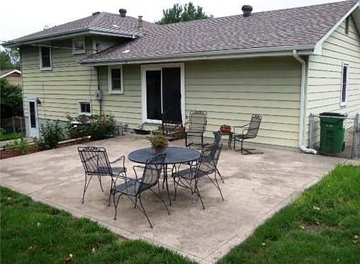 5th image of 1703 NE 75th St
