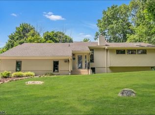 294 Stanhope Rd, Sparta, NJ 07871