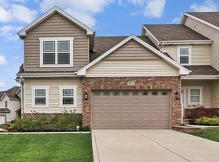 5532 Victoria Pl, Schererville, IN 46307