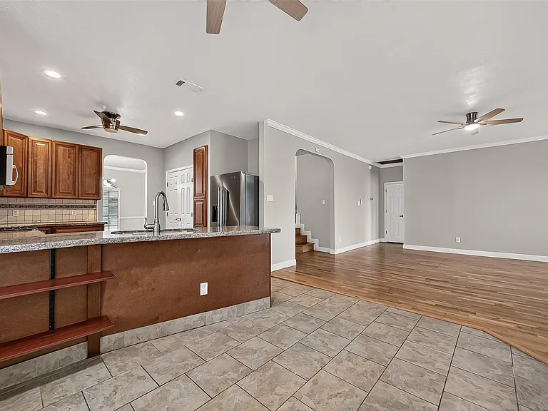 1522 Brook Grove Dr — Photo 17