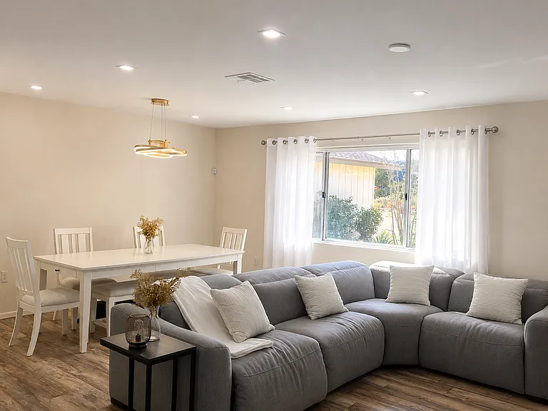 11393 Artesia Way — Photo 4