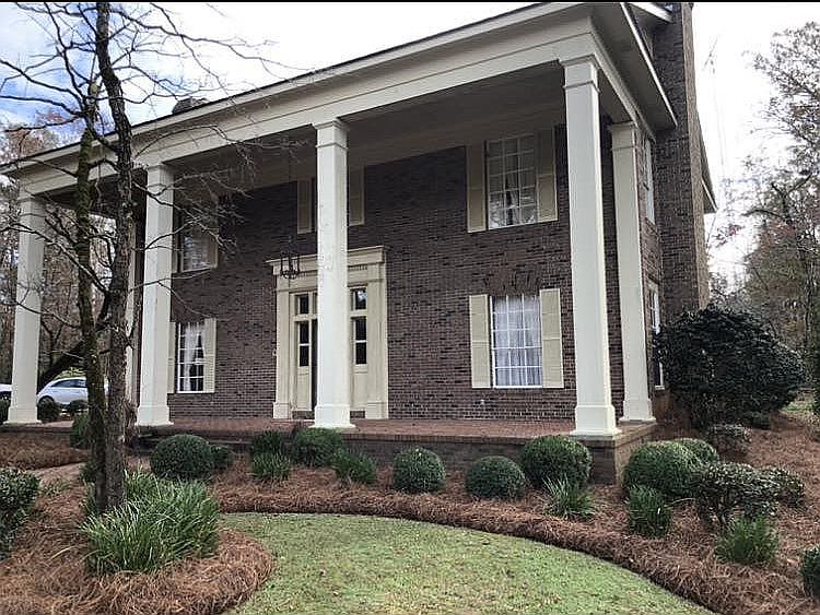 1st image of 195 Horseshoe Cir