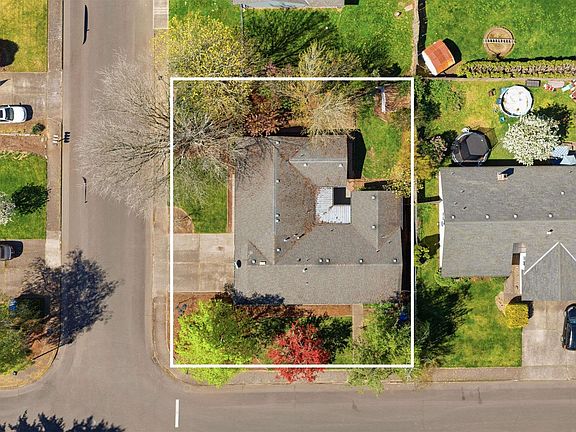 4th image of 2273 Northtree Dr NE