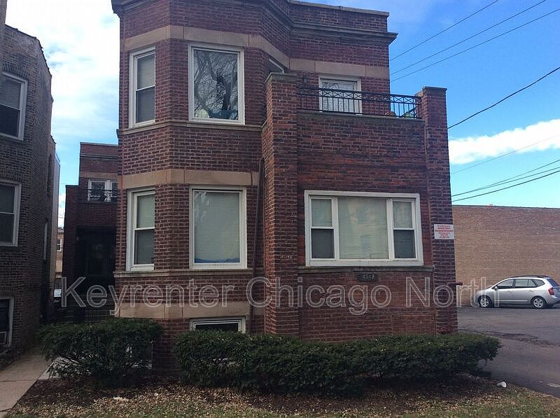 1st image of 4342 N Sawyer Ave