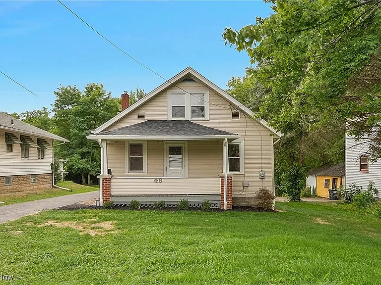 49 Shields Rd — Photo 1