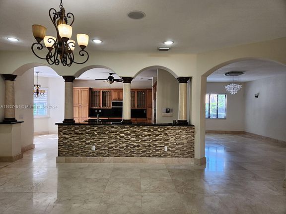 4th image of 19525 SW 78th Pl