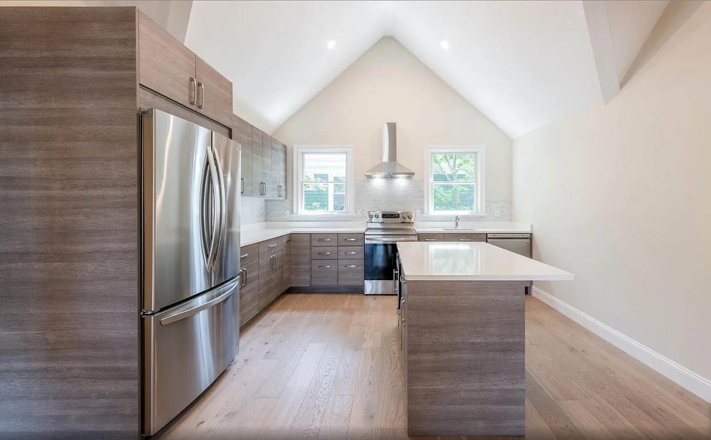 3 bed, 1500 sqft, $3,600 — Photo 2