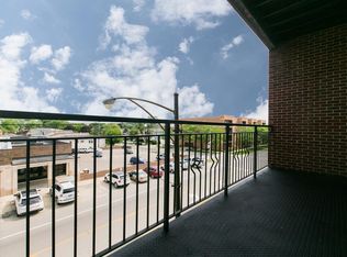 7441 W Irving Park Rd APT 3W, Chicago, IL 60634